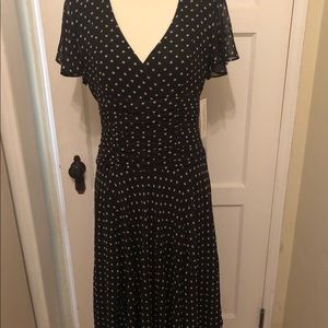 Eva Mendes fluter sleeve knee length dress